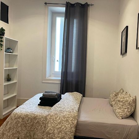 Embassy Arriaga Private Elegance Rooms In Stylish Shared Apartment Lisbona Esterno foto