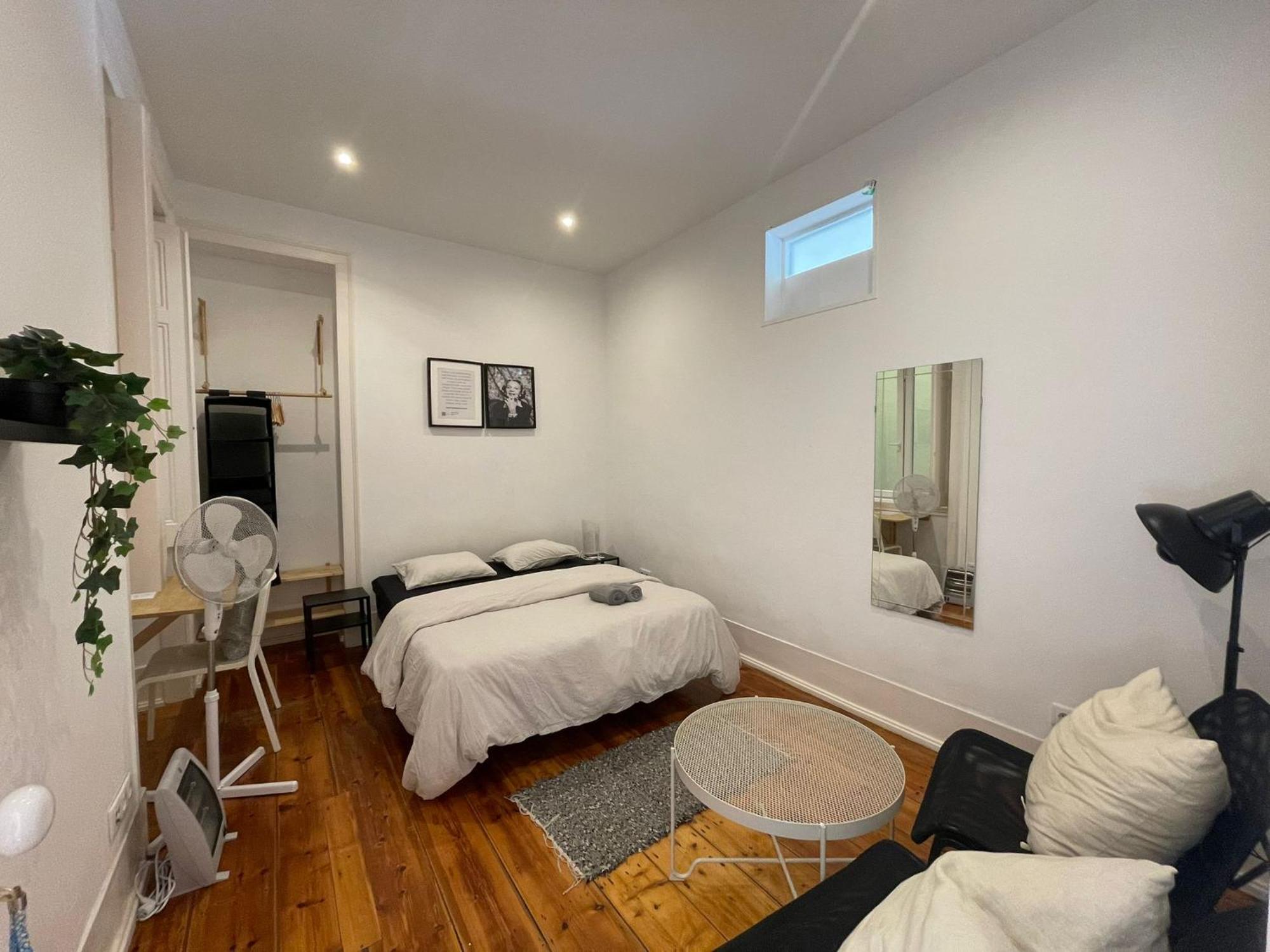 Embassy Arriaga Private Elegance Rooms In Stylish Shared Apartment Lisbona Esterno foto